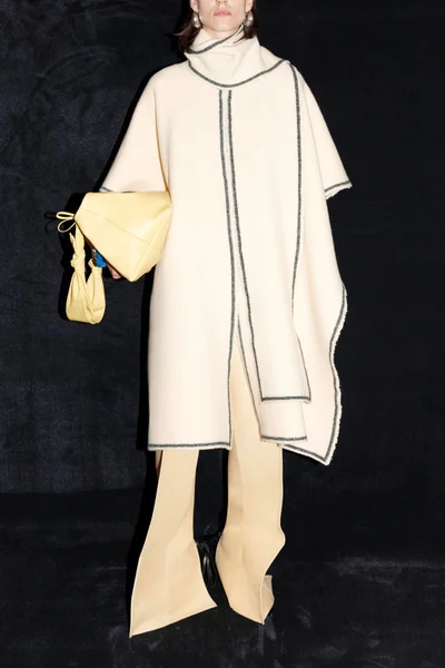 Look 34